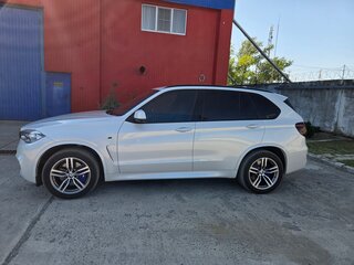 2016 BMW X5 40d III (F15), белый, 5000000 рублей, вид 1
