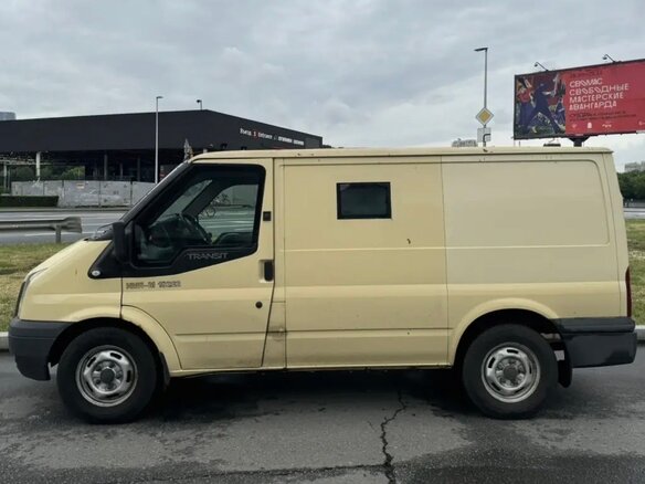 2013 Ford Transit, жёлтый, 797500 рублей - вид 6