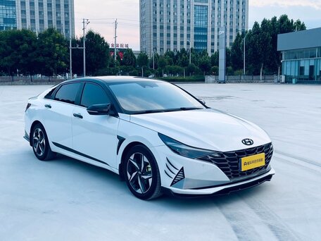 2022 Hyundai Elantra VII (CN7), белый, 1690000 рублей, вид 3