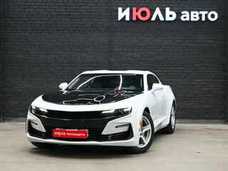 2020 Chevrolet Camaro VI Рестайлинг, белый, 2885000 рублей, вид 1