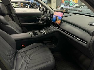 2026 Geely EX5 Гибрид EM-R, серебристый, 3791690 рублей, вид 4