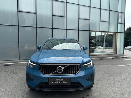 2024 Volvo XC40 I Рестайлинг, синий, 3293040 рублей, вид 2