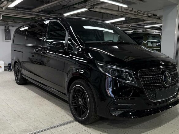 2026 Mercedes-Benz V-Класс Extra Long 300 d экстра длинный III (W447) Рестайлинг 2, чёрный, 14890000 рублей - вид 3