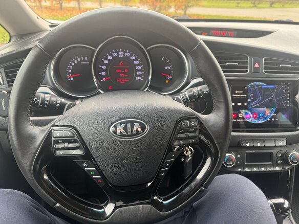 2014 Kia Ceed II, серебристый, 1310000 рублей - вид 13