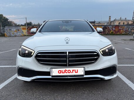 2022 Mercedes-Benz E-Класс 450 V (W213, S213, C238) Рестайлинг, белый, 6490000 рублей, вид 2