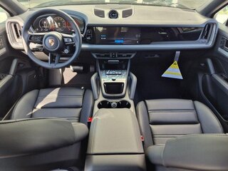 2026 Porsche Cayenne III Рестайлинг, чёрный, 15744926 рублей, вид 5