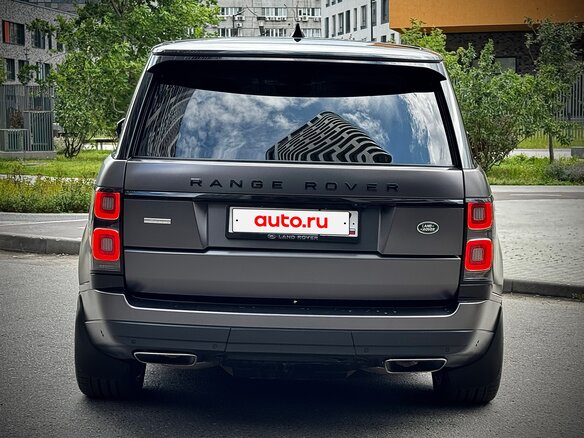 2018 Land Rover Range Rover IV Рестайлинг, серый, 5475000 рублей - вид 4