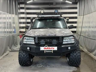 2007 Toyota Land Cruiser 105 100 Series Рестайлинг 2, серебристый, 3200000 рублей, вид 2