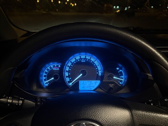 2013 Toyota Corolla XI (E160, E170, E180), серый, 1100000 рублей - вид 7