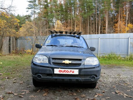 2010 Chevrolet Niva I Рестайлинг, коричневый, вид 2