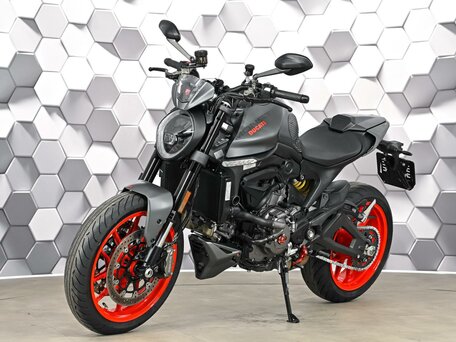 2021 Ducati Monster 937, серый, 819000 рублей, вид 2