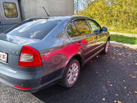 2011 Skoda Octavia DSG7 II (A5) Рестайлинг, серый, 910000 рублей, вид 5