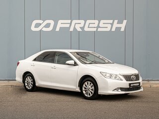 2013 Toyota Camry VII (XV50), белый, 1525000 рублей, вид 1