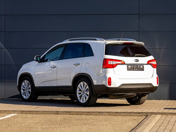 2018 Kia Sorento II Рестайлинг, белый, 1795000 рублей - вид 8