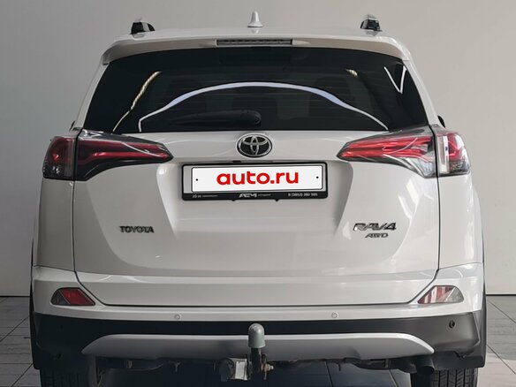 2015 Toyota RAV4 IV (XA40) Рестайлинг, белый, 2340000 рублей - вид 5