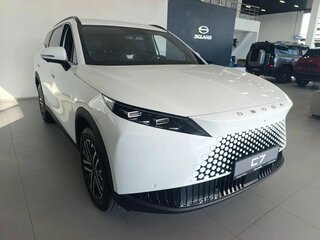 2026 Omoda C7, белый, 3499000 рублей, вид 3