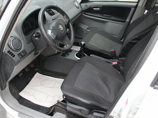 2010 Suzuki SX4 I (Classic) Рестайлинг, белый, 520000 рублей, вид 5
