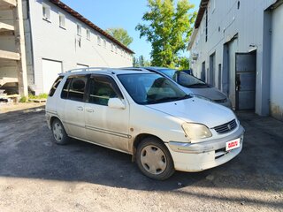 2000 Toyota Raum I, белый, 330000 рублей, вид 1