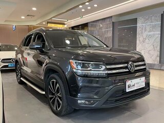 2022 Volkswagen Tharu I, серый, 1649999 рублей, вид 3