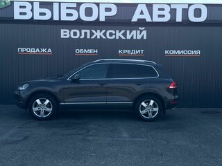 2011 Volkswagen Touareg II, серый, 1999999 рублей, вид 4