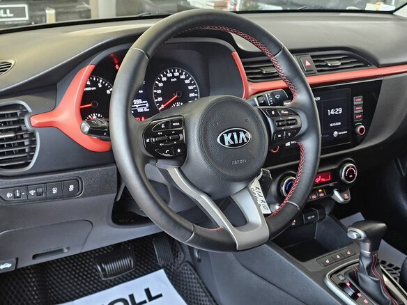 2021 Kia Rio IV Рестайлинг, серый, 1945000 рублей - вид 11