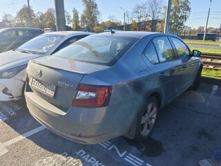 2017 Skoda Octavia III (A7) Рестайлинг, серый, 1799000 рублей, вид 4