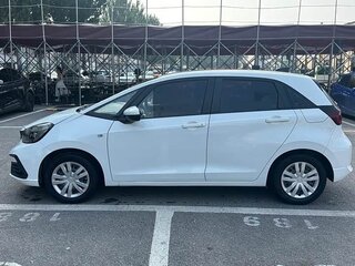 2022 Honda Fit IV, белый, 856000 рублей, вид 5
