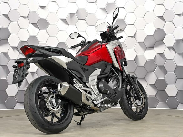 2023 Honda NC 750X, красный, 999000 рублей - вид 6