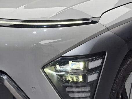 2023 Hyundai Kona II (SX2), серебристый, 2000000 рублей, вид 5