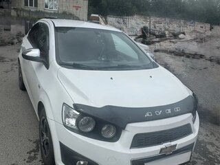 2014 Chevrolet Aveo II, белый, 650000 рублей, вид 3
