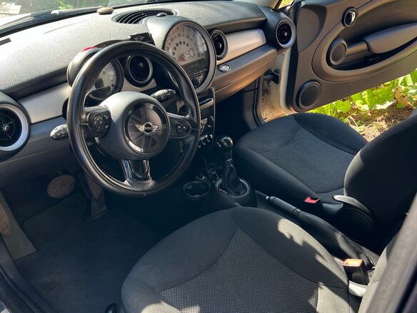2012 Mini Hatch Cooper II (R56) Рестайлинг, белый, 950000 рублей - вид 7