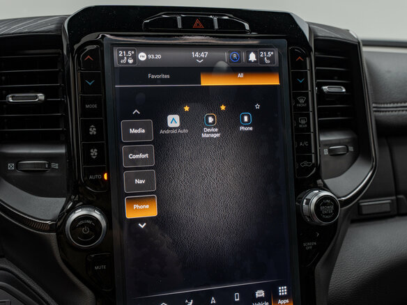 2024 Ram 1500 Crew Cab eTorque V, серый, 10990000 рублей - вид 20