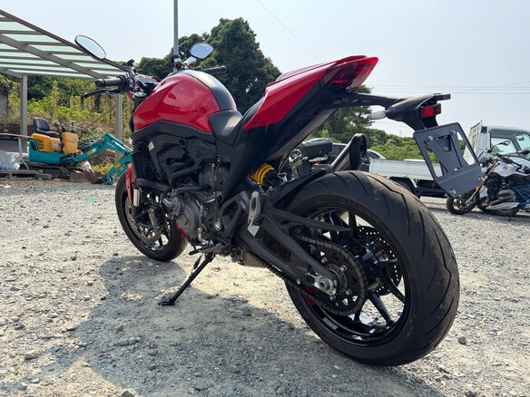 2023 Ducati Monster 937, красный, 989000 рублей - вид 19