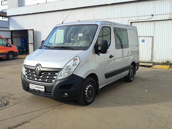 2017 Renault Master, серебристый, 2499000 рублей