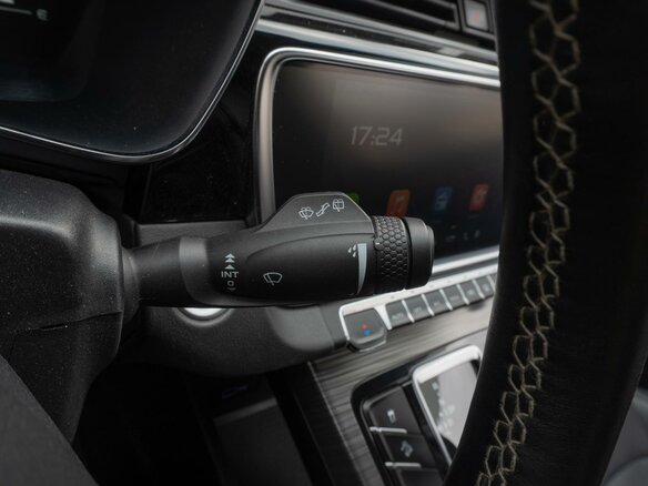 2024 Geely Atlas Pro, белый - вид 15