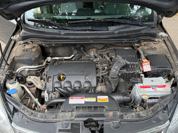 2011 Kia Ceed I Рестайлинг, серебристый, 650000 рублей - вид 2