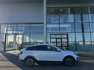 2024 Lada (ВАЗ) Vesta SW Cross I Рестайлинг (NG), белый, 1355000 рублей, вид 5