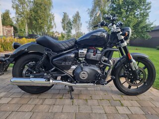 2025 Royal Enfield Super Meteor, чёрный, 620000 рублей, вид 1