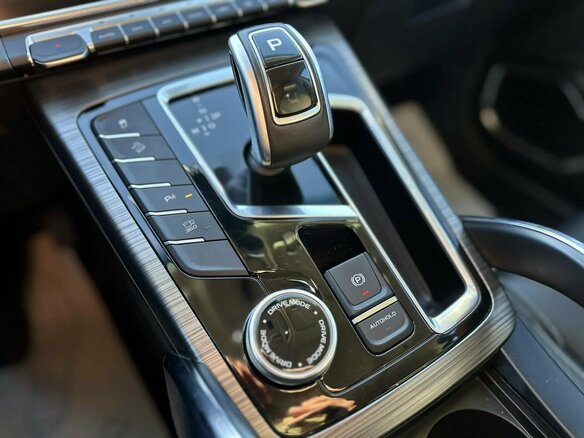 2022 Geely Atlas Pro, красный, 1899995 рублей - вид 14