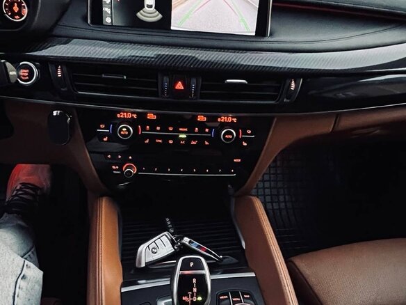 2018 BMW X6 40d II (F16), белый, 3500000 рублей - вид 32