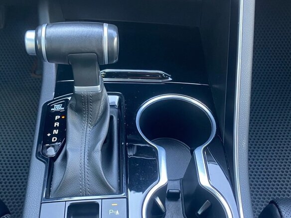2020 Kia K5 III, белый, 2650000 рублей - вид 32