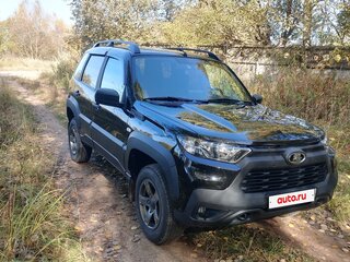 2023 Lada (ВАЗ) Niva Travel I, чёрный, 1350000 рублей, вид 2
