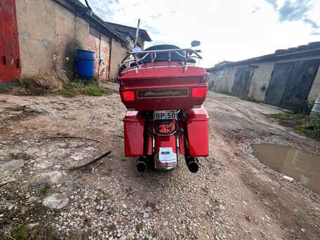 2008 Harley-Davidson Electra Glide, красный, 1200000 рублей, вид 5