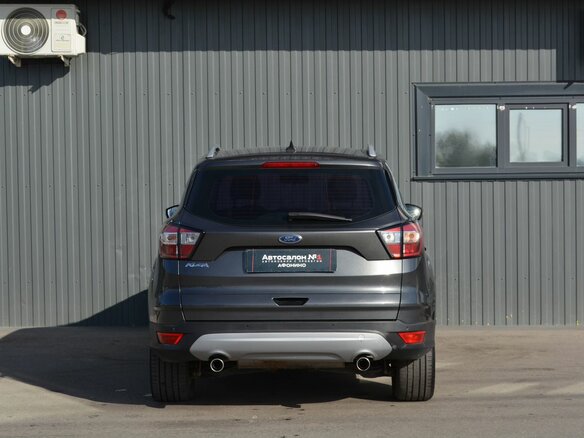2017 Ford Kuga II Рестайлинг, серый, 1549888 рублей - вид 4