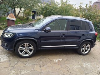 2016 Volkswagen Tiguan I Рестайлинг, синий, 1890000 рублей, вид 4