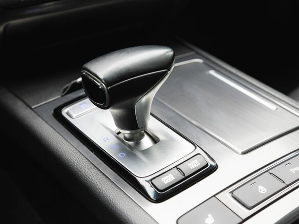 2019 Genesis G80 I, белый, 2500000 рублей - вид 20