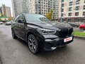 2018 BMW X5 50i IV (G05/G18), чёрный, 6600000 рублей - вид 1