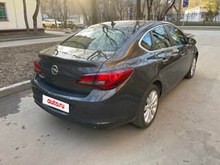 2013 Opel Astra J Рестайлинг, серый, 1099000 рублей, вид 4