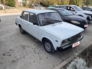 1999 Lada (ВАЗ) 2107, белый, 95000 рублей, вид 1
