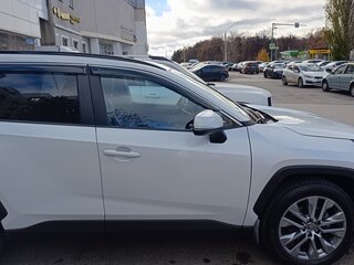 2021 Toyota RAV4 V (XA50), белый, 5700000 рублей, вид 3